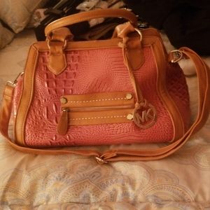 Micheal Kors purse